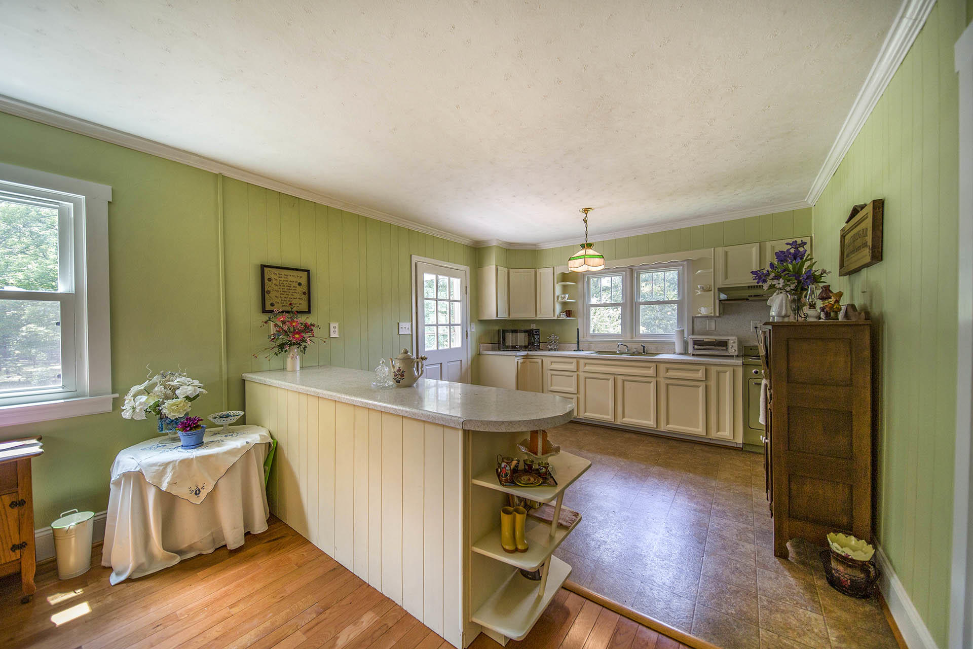 9606 Dickerson Mill Road Moneta, VA 24121 - Photo 10 of 25 Kitchen