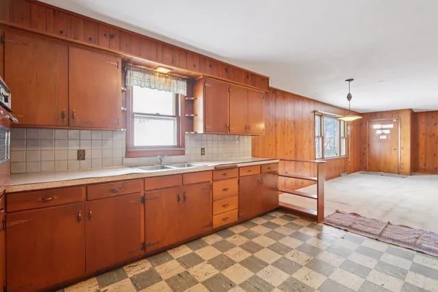 $399,900 | 6783 Lodi Springfield Road, Dane, WI 53529