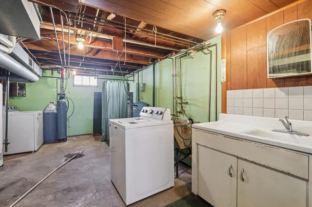 $399,900 | 6783 Lodi Springfield Road, Dane, WI 53529