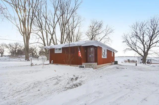 $399,900 | 6783 Lodi Springfield Road, Dane, WI 53529