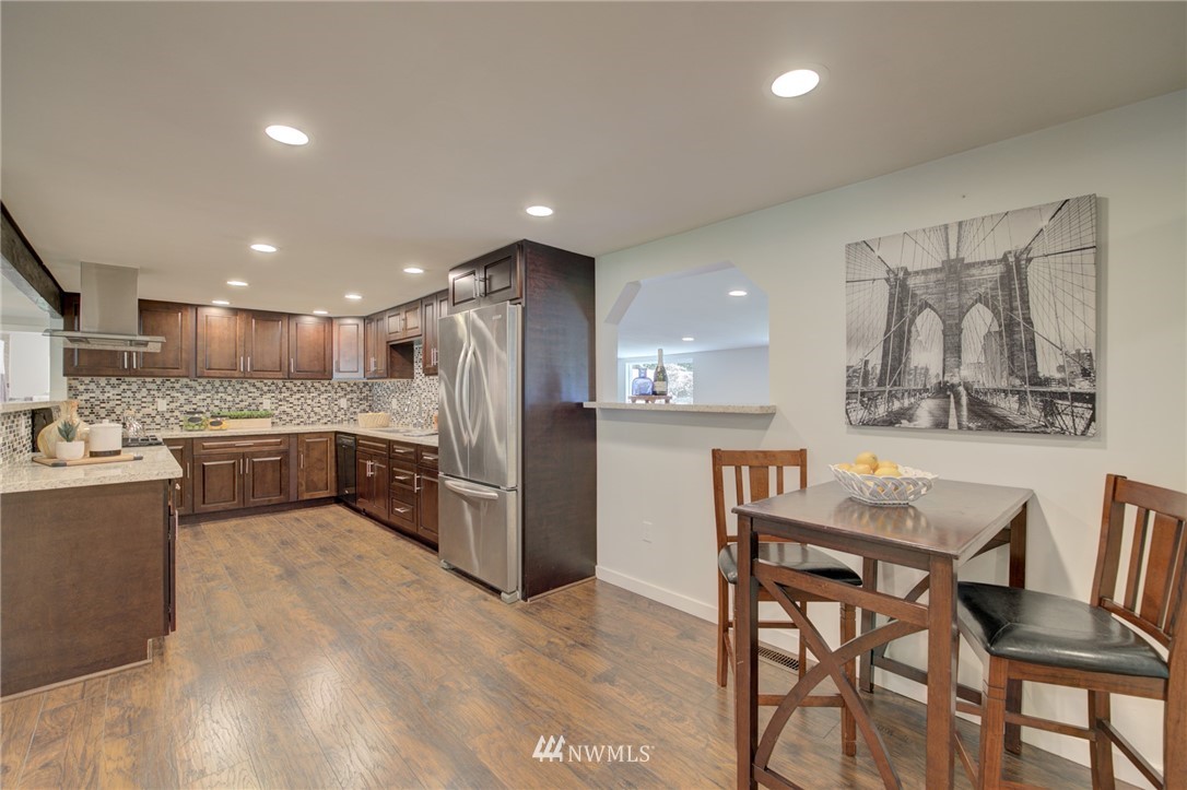 17852 118th Avenue Southeast Renton, WA 98058 - Photo 14 of 39 Gallery Image 14