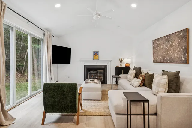 $895,000 | 358 Cowdrey Path, Woodstock, VT 05071