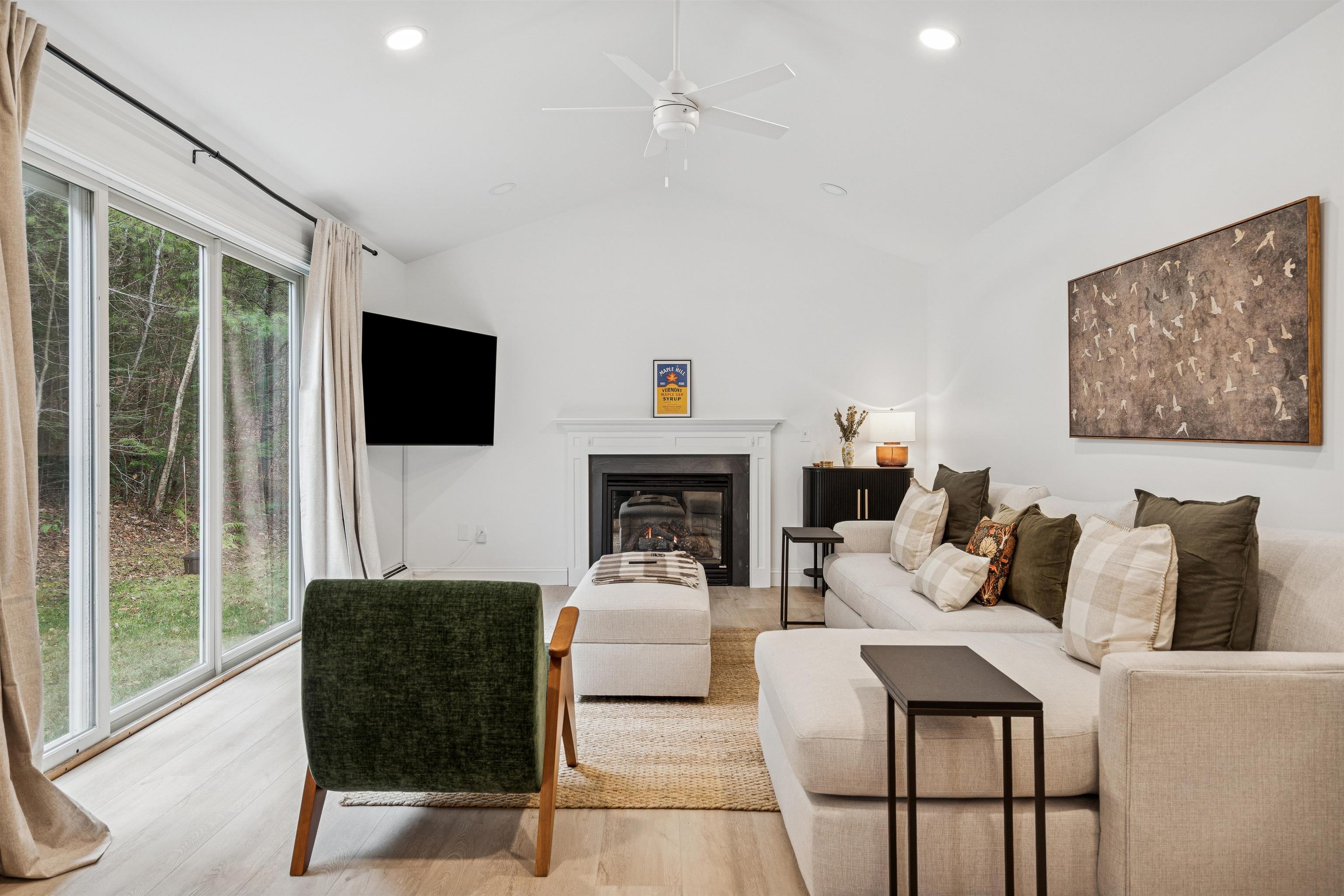 358 Cowdrey Path Woodstock, VT 05071 - Photo 10 of 48