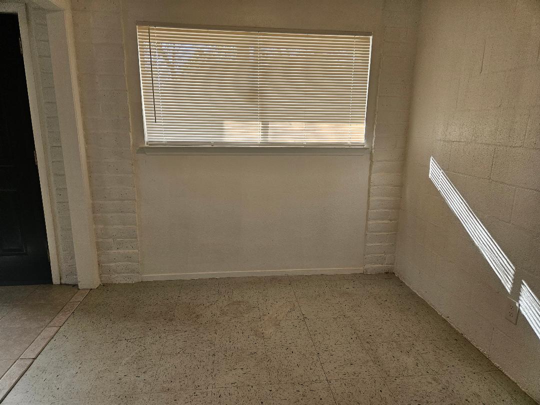 410 East 9th Street, Unit C Elgin, TX 78621 - Photo 5 of 11