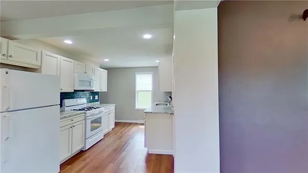 $1,995 | 1001 Fairview Drive, Bethel Park, PA 15102