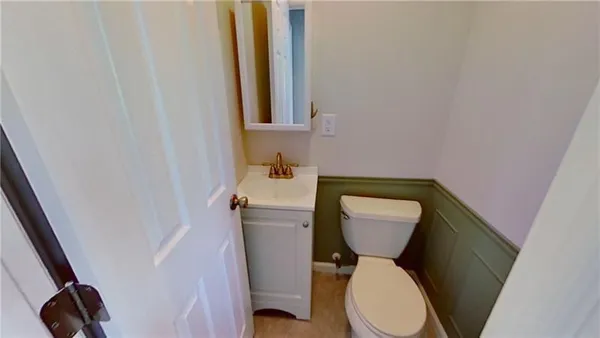 $1,995 | 1001 Fairview Drive, Bethel Park, PA 15102