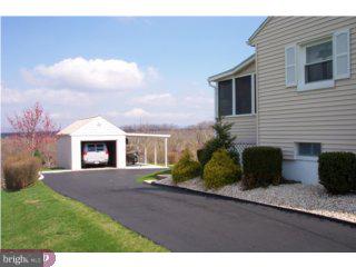 343 Kindts Corner Road Leesport, PA 19533 - Photo 2 of 6 Gallery Image 2