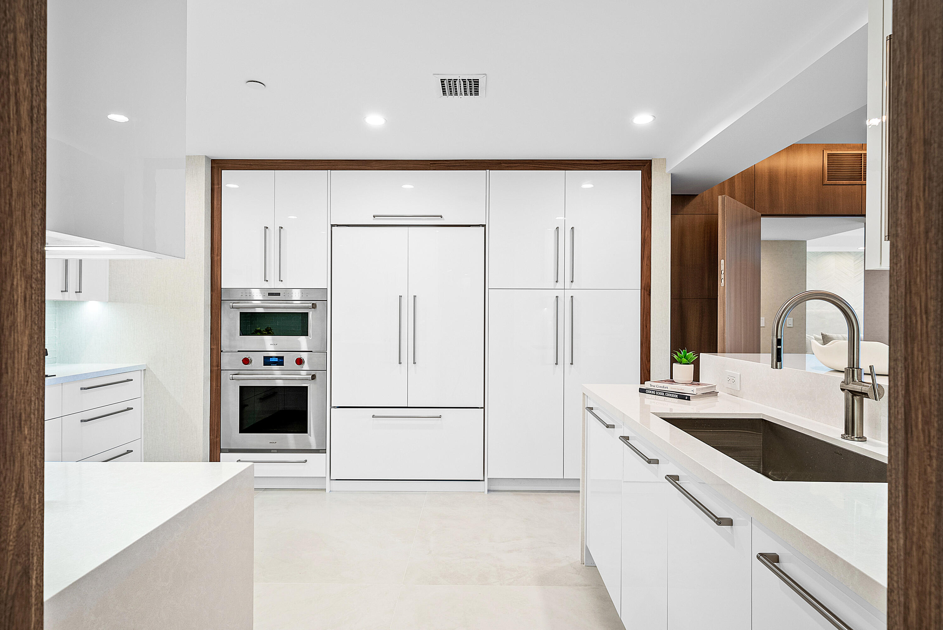 200 East Palmetto Park Road, Unit 712 Boca Raton, FL 33432 - Photo 3 of 61 007-200EastPalmettoParkRoad-712-BocaRato