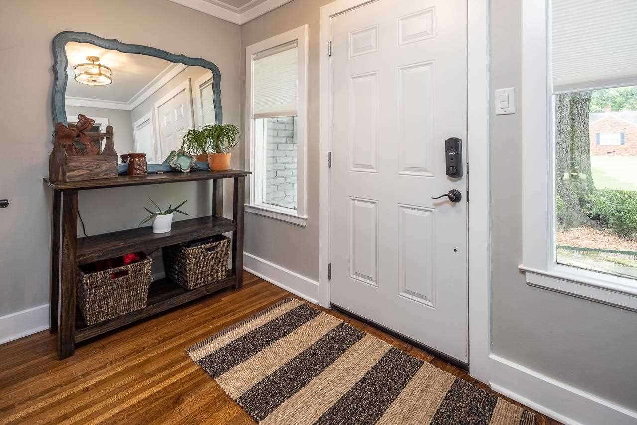 1034 Kings Park Road Memphis, TN 38117 - Photo 3 of 25 Gallery Image 3