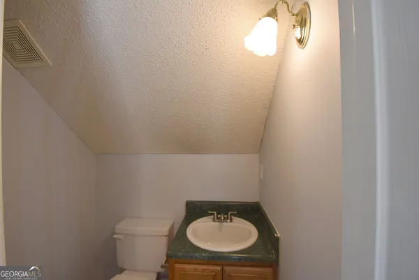 $1,950 | 147 South Fairfield Drive, Peachtree City, GA 30269