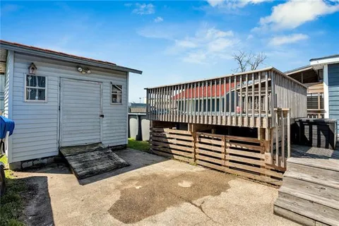 $275,000 | 5133 Oak Drive, Marrero, LA 70072