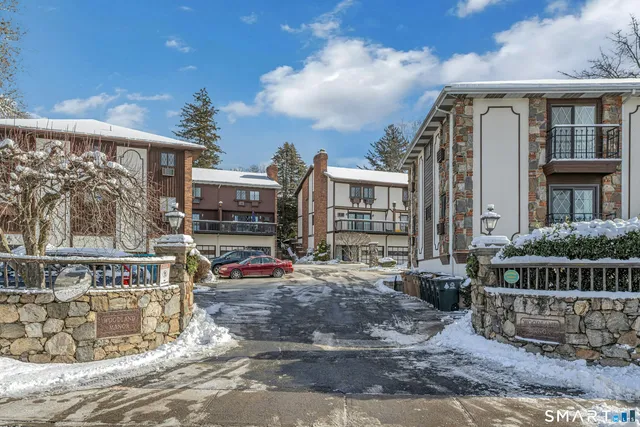 $479,900 | 54 Hope Street, Unit 4, Stamford, CT 06906