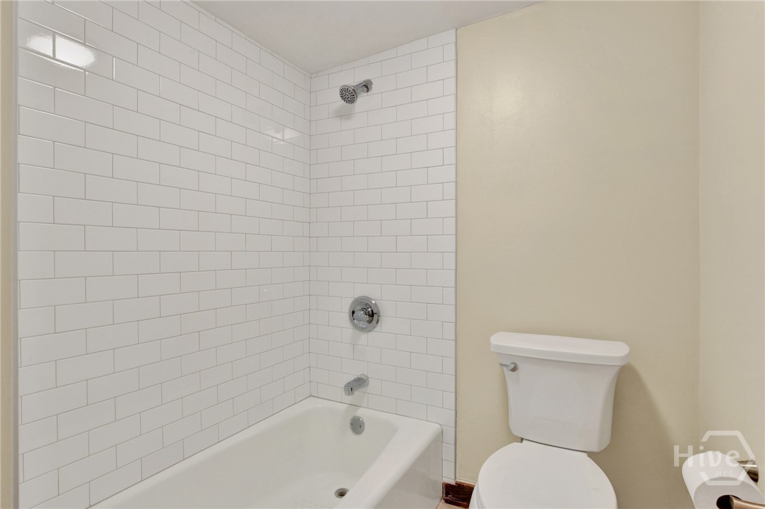 533 East Gordon Street Savannah, GA 31401 - Photo 18 of 32
