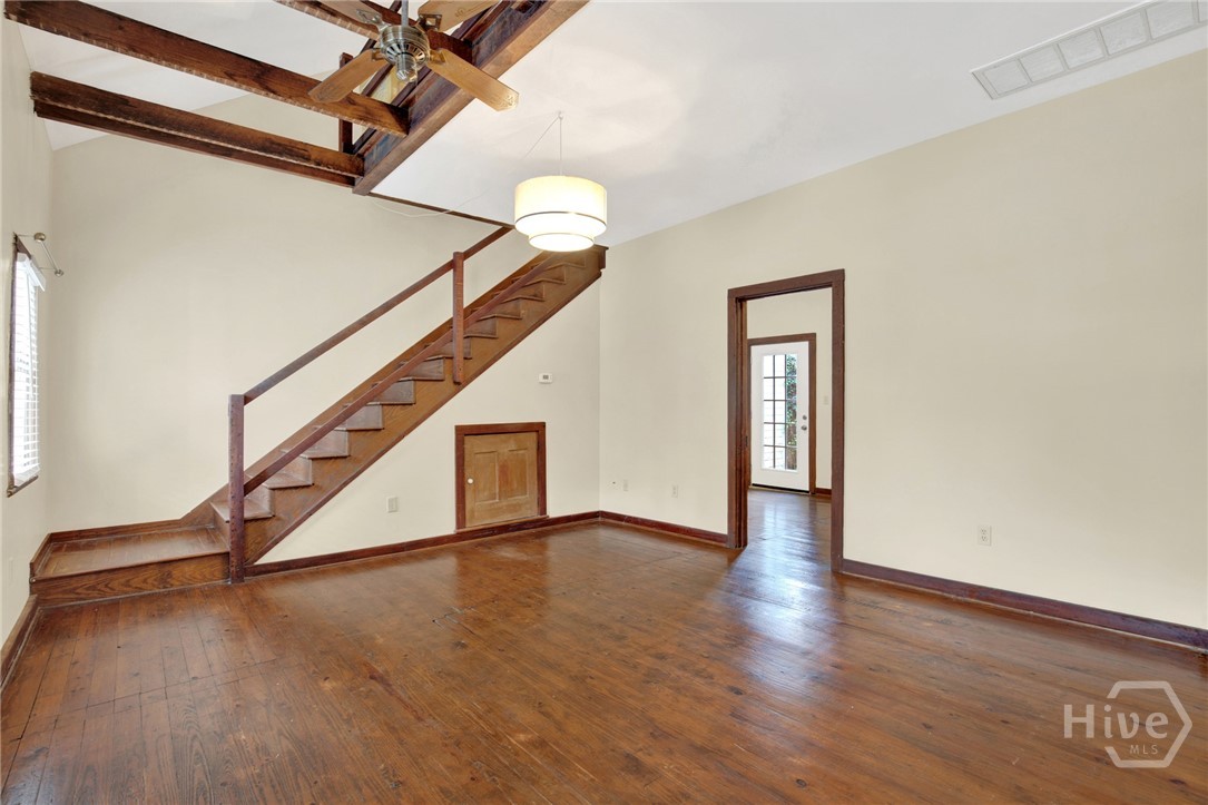 533 East Gordon Street Savannah, GA 31401 - Photo 5 of 32