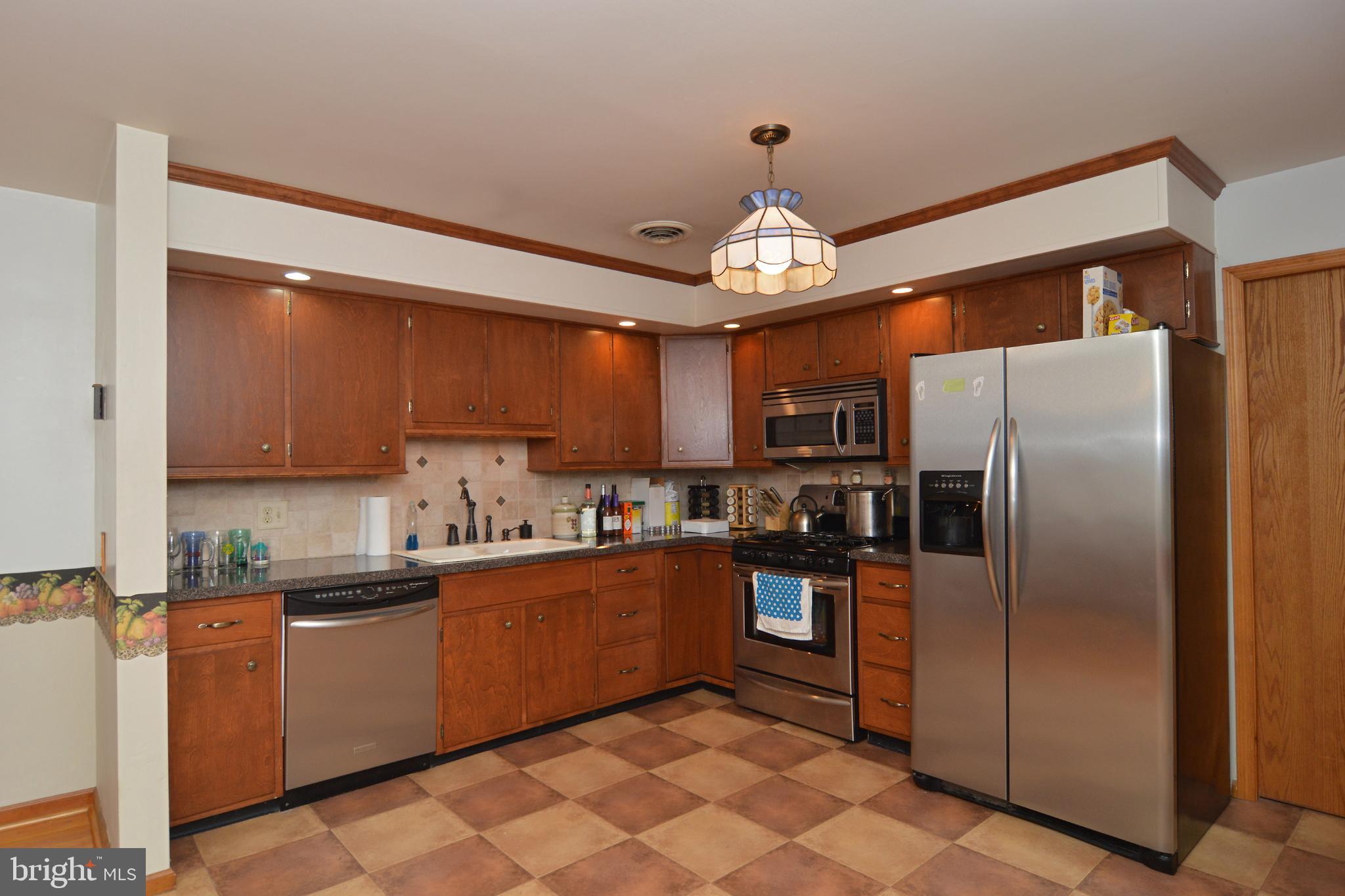 4610 Hillside Road Reading, PA 19606 - Photo 11 of 36 Gallery Image 11