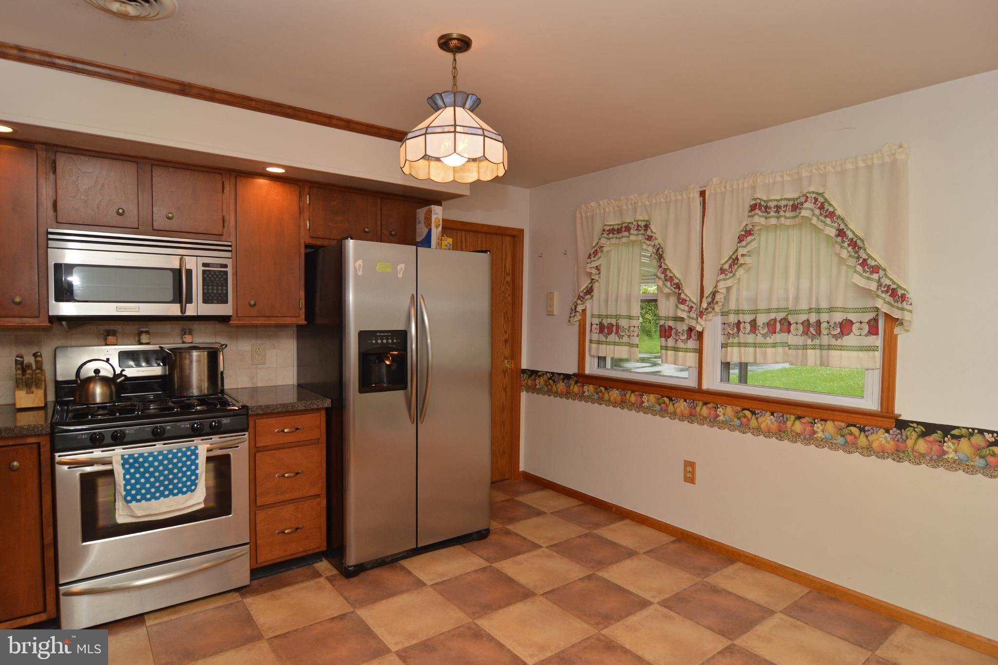 4610 Hillside Road Reading, PA 19606 - Photo 13 of 36 Gallery Image 13