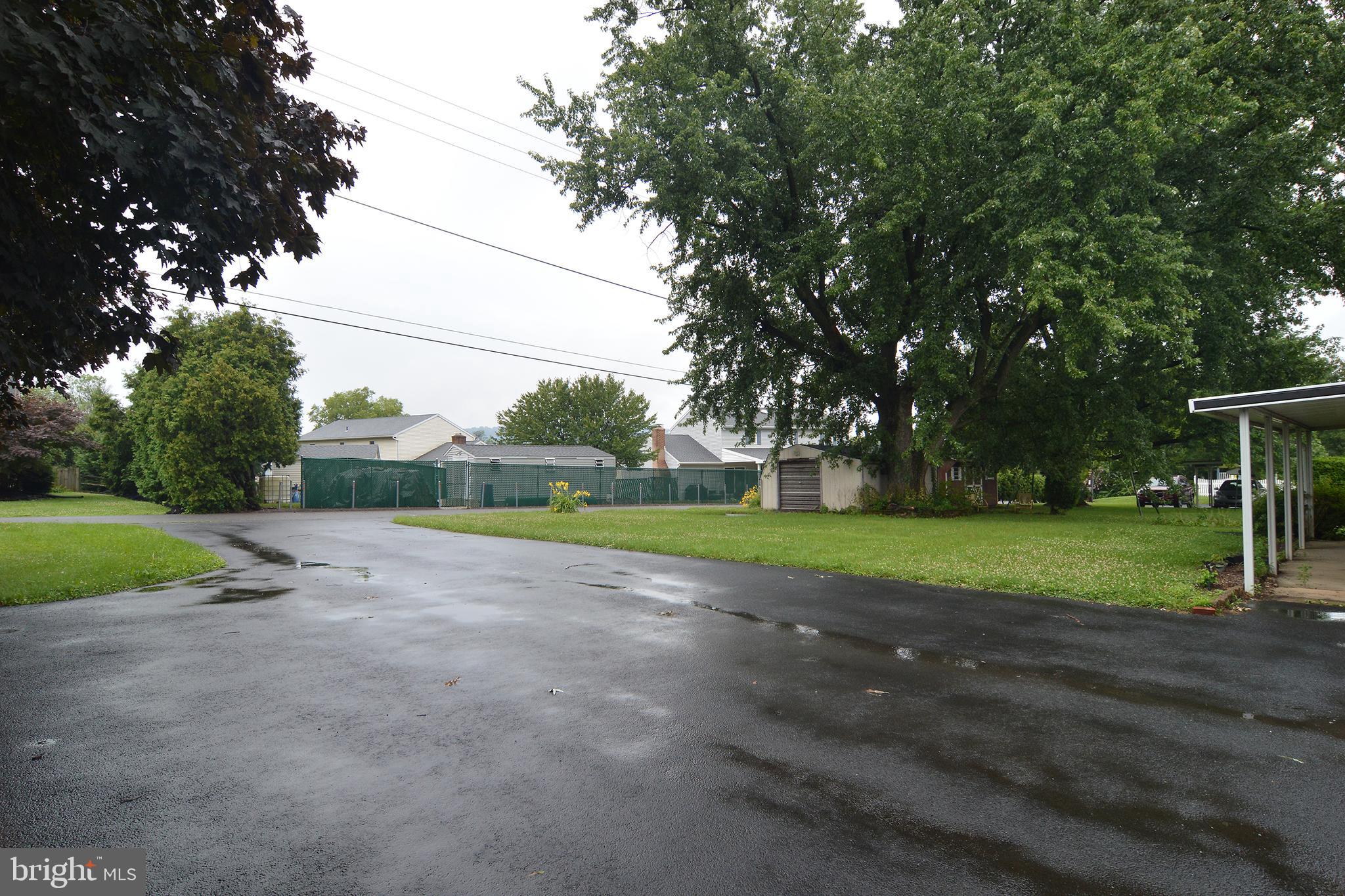 4610 Hillside Road Reading, PA 19606 - Photo 30 of 36 Gallery Image 30
