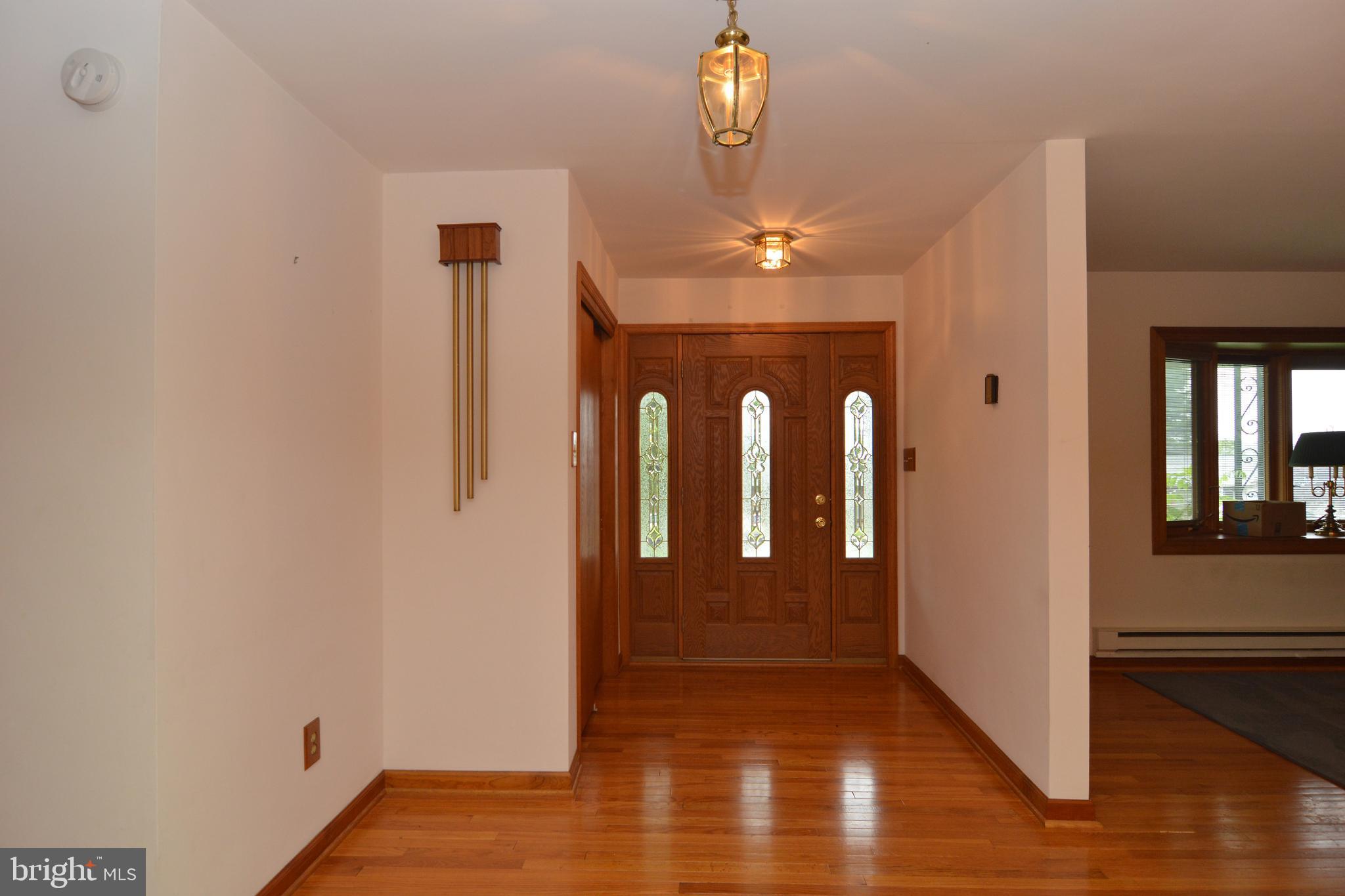 4610 Hillside Road Reading, PA 19606 - Photo 4 of 36 Gallery Image 4