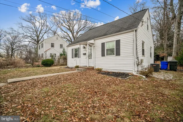 $425,000 | 9704 48th Place, College Park, MD 20740