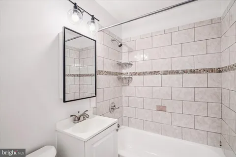 $425,000 | 9704 48th Place, College Park, MD 20740