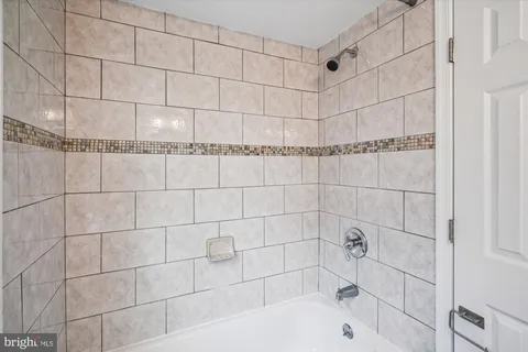 $425,000 | 9704 48th Place, College Park, MD 20740