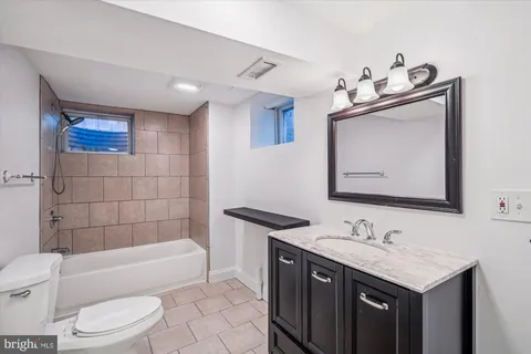 $425,000 | 9704 48th Place, College Park, MD 20740