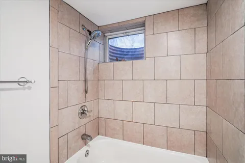 $425,000 | 9704 48th Place, College Park, MD 20740