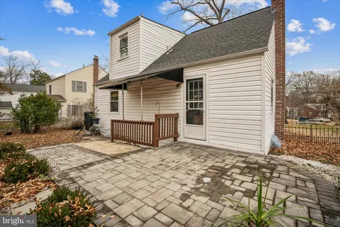 $425,000 | 9704 48th Place, College Park, MD 20740