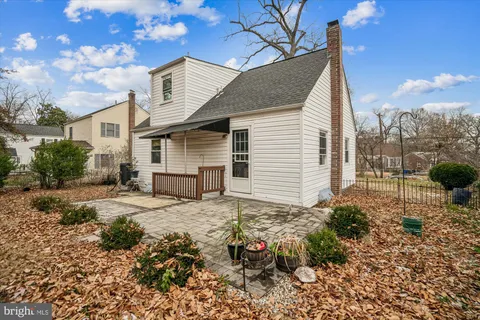 $425,000 | 9704 48th Place, College Park, MD 20740