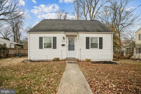 $425,000 | 9704 48th Place, College Park, MD 20740