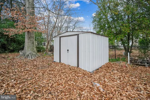 $425,000 | 9704 48th Place, College Park, MD 20740