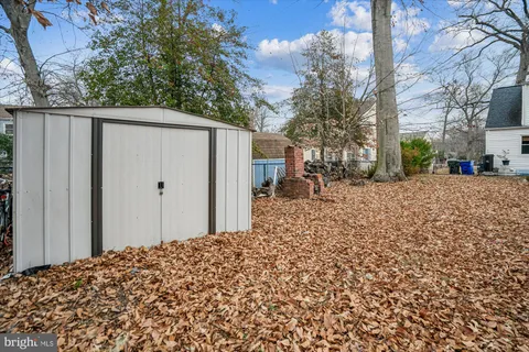 $425,000 | 9704 48th Place, College Park, MD 20740