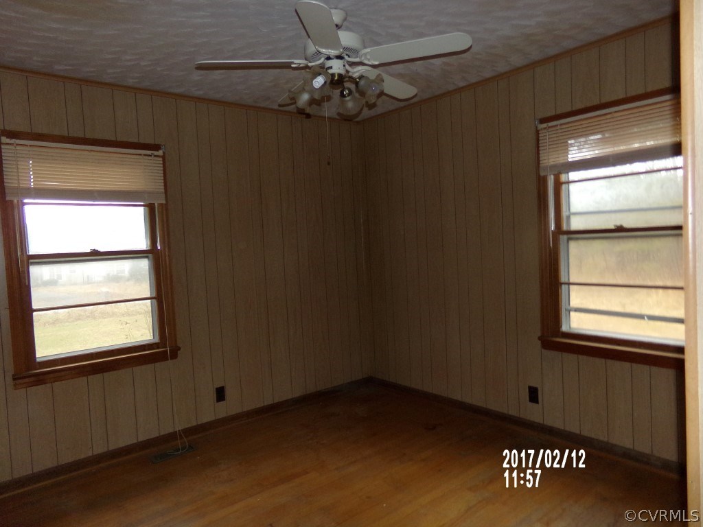22099 Owen Road Jarratt, VA 23867 - Photo 11 of 19 Gallery Image 11