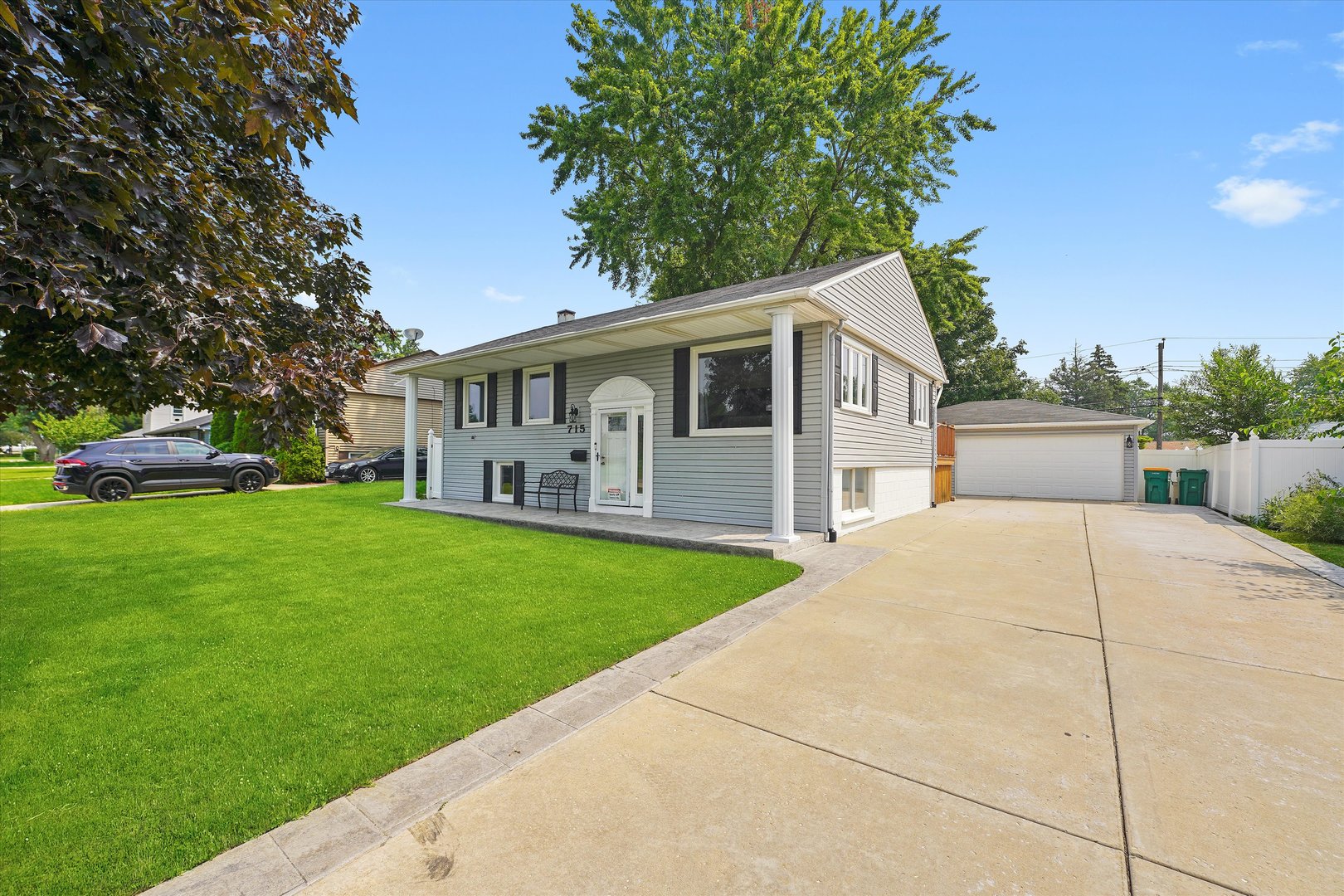 715 Rogers Road Romeoville, IL 60446 - Photo 2 of 29 Gallery Image 2