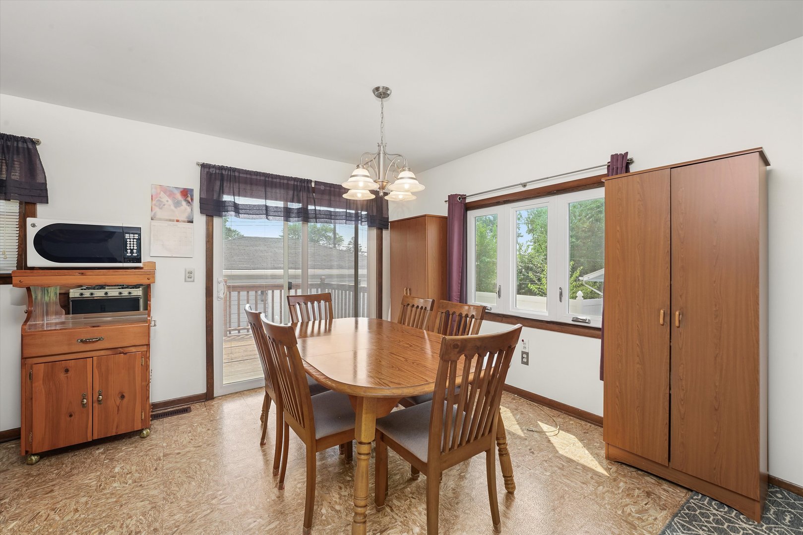715 Rogers Road Romeoville, IL 60446 - Photo 10 of 29 Gallery Image 10