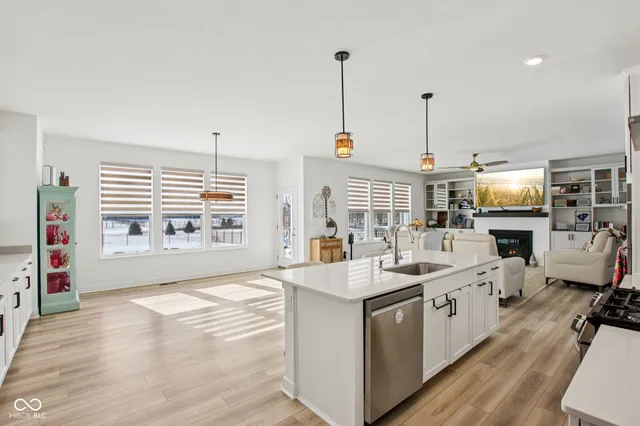 $800,000 | 325 Middleton Circle, Westfield, IN 46074