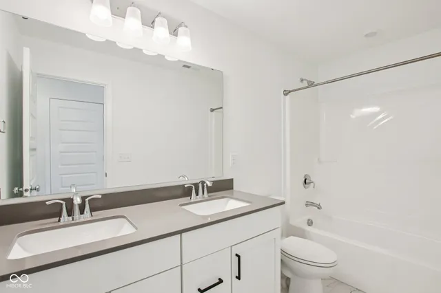 $800,000 | 325 Middleton Circle, Westfield, IN 46074