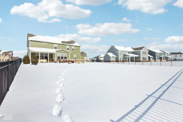 $800,000 | 325 Middleton Circle, Westfield, IN 46074