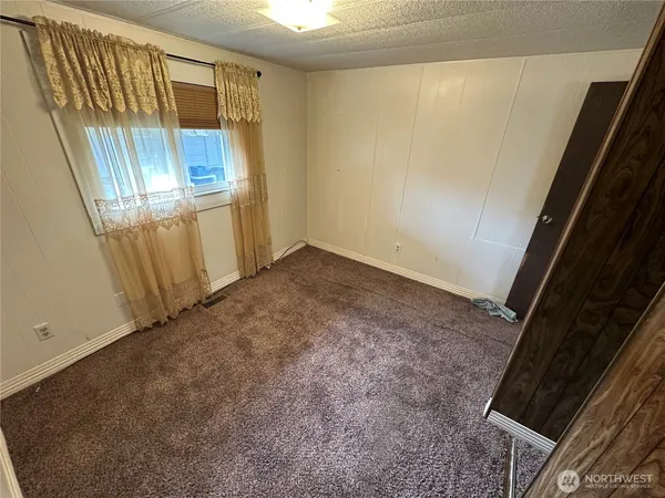$90,000 | 1402 22nd Street Northeast, Unit 27, Auburn, WA 98002