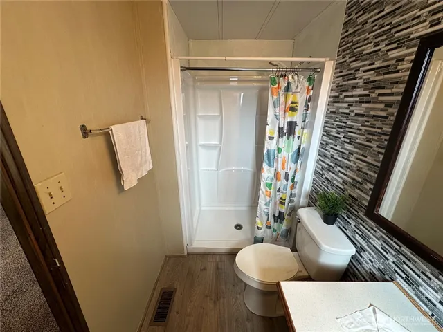 $95,000 | 1402 22nd Street Northeast, Unit 27, Auburn, WA 98002