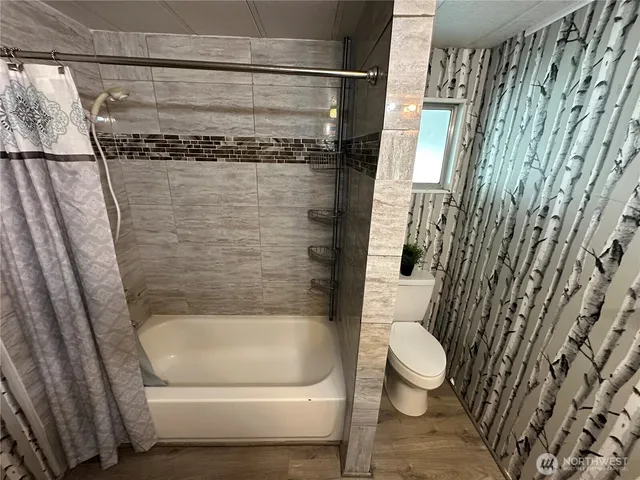 $95,000 | 1402 22nd Street Northeast, Unit 27, Auburn, WA 98002