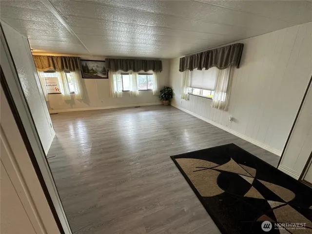 $95,000 | 1402 22nd Street Northeast, Unit 27, Auburn, WA 98002