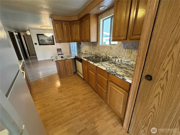 $90,000 | 1402 22nd Street Northeast, Unit 27, Auburn, WA 98002