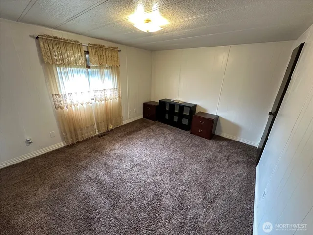 $95,000 | 1402 22nd Street Northeast, Unit 27, Auburn, WA 98002