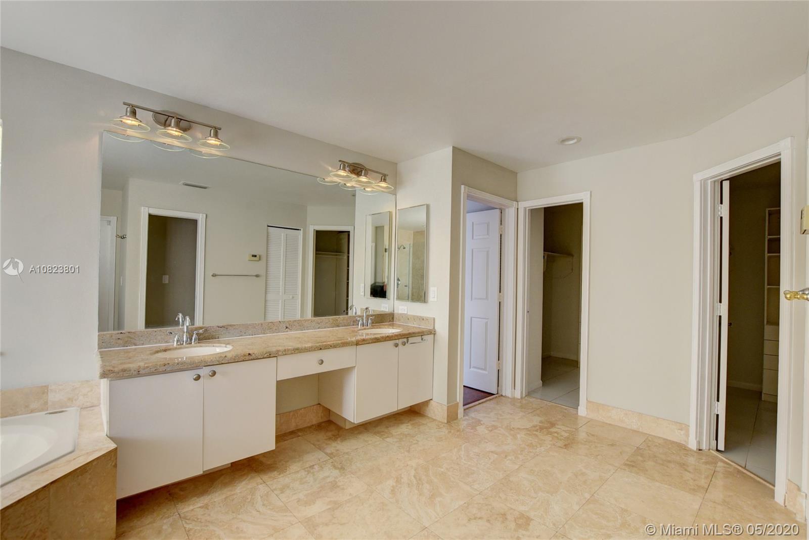 10534 Maple Chase Drive Boca Raton, FL 33498 - Photo 14 of 43 Gallery Image 14