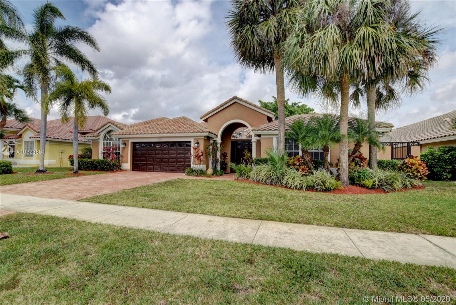 10534 Maple Chase Drive Boca Raton, FL 33498 - Photo 3 of 43 Gallery Image 3