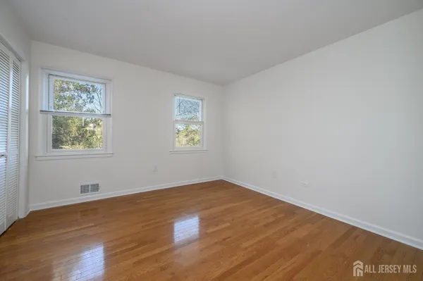 $750,000 | 333 River Road, Somerville, NJ 08876