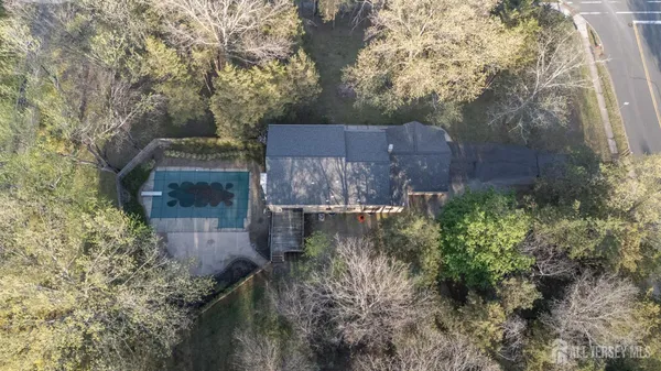 $750,000 | 333 River Road, Somerville, NJ 08876