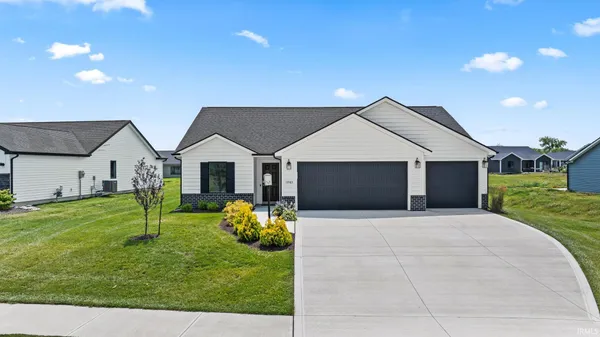 $359,900 | 13583 Fringe Tree Trail, Fort Wayne, IN 46814