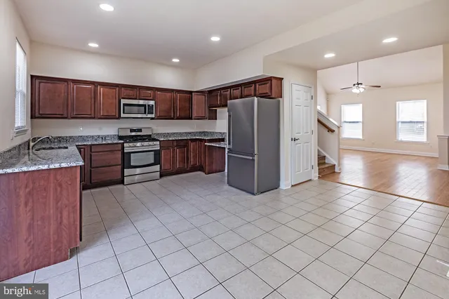 $2,200 | 423 Carver Drive, Wilmington, DE 19801